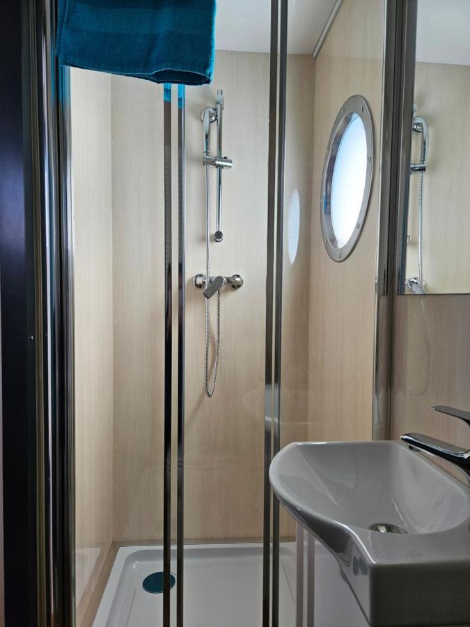 Mobiles Hausboot El'Milia Hotel Braunsbedra Luaran gambar